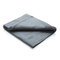 Fleece blanket in pouch